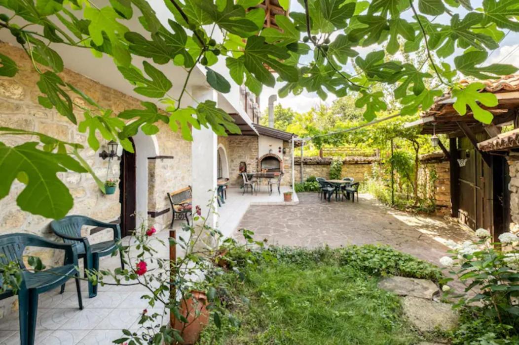 Guest House Geranium アルバナシ エクステリア 写真