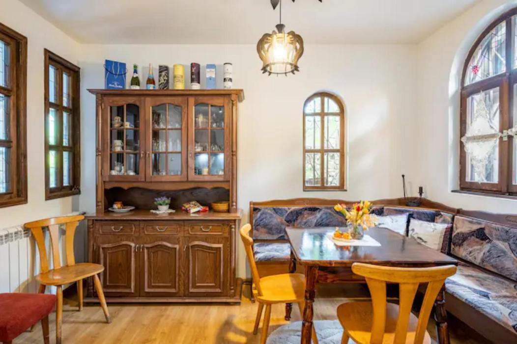 Guest House Geranium アルバナシ エクステリア 写真