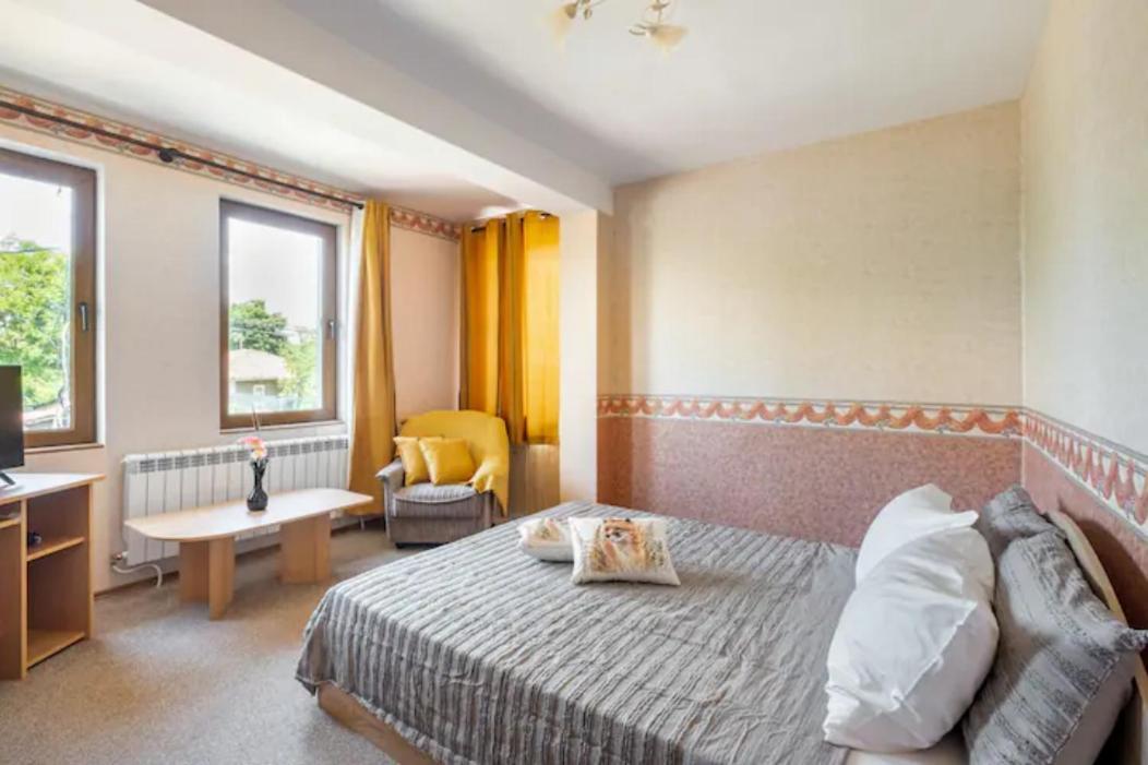 Guest House Geranium アルバナシ エクステリア 写真